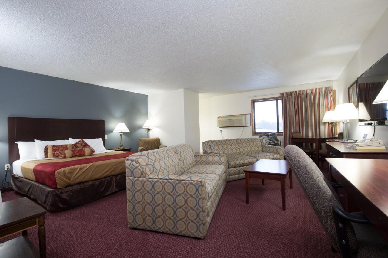 Travelodge By Wyndham Меррілл Екстер'єр фото