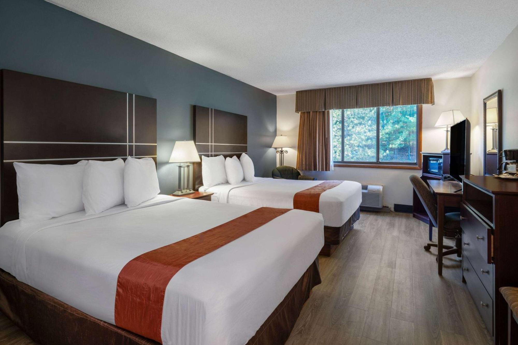 Travelodge By Wyndham Меррілл Екстер'єр фото