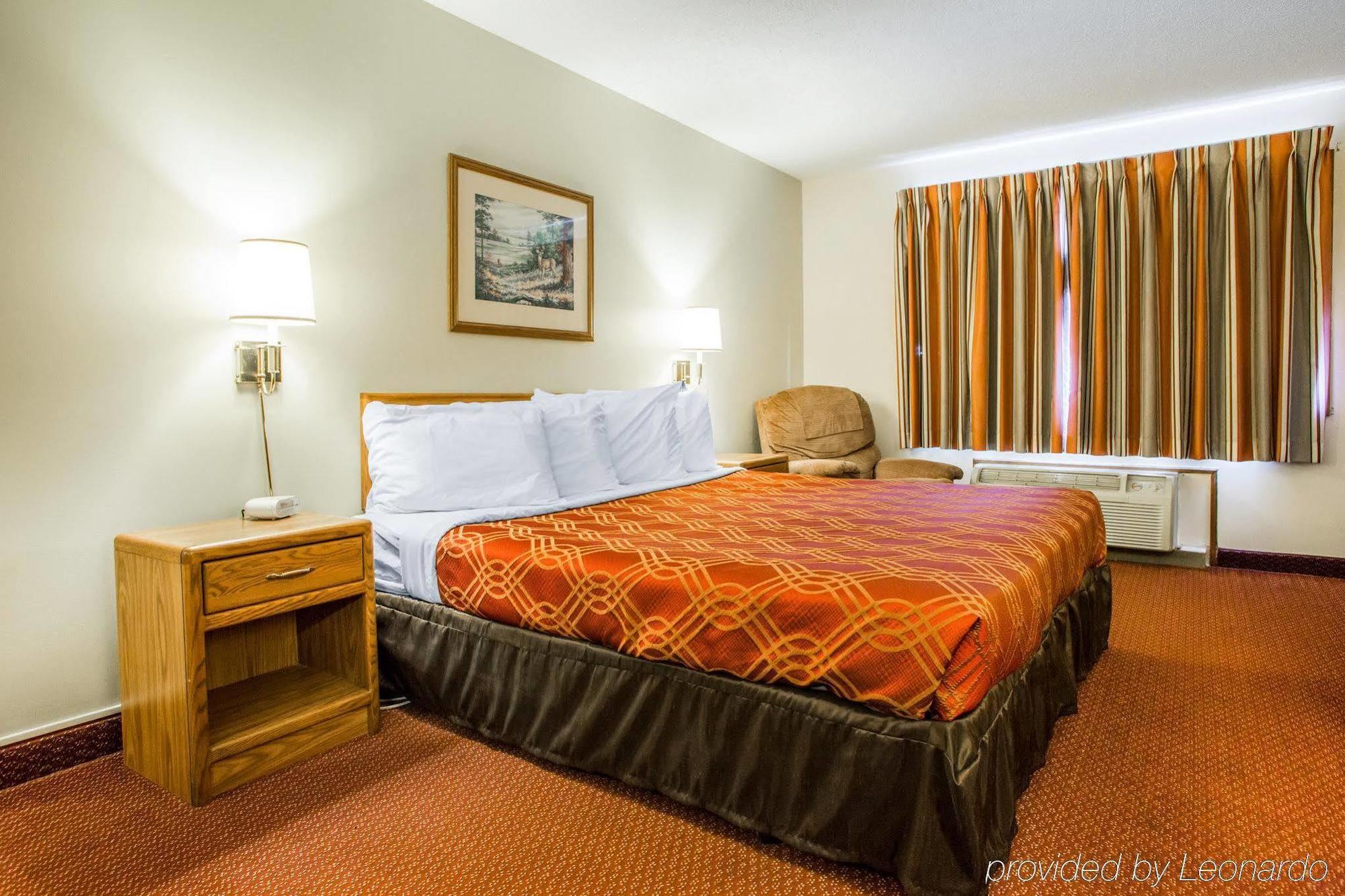 Travelodge By Wyndham Меррілл Екстер'єр фото