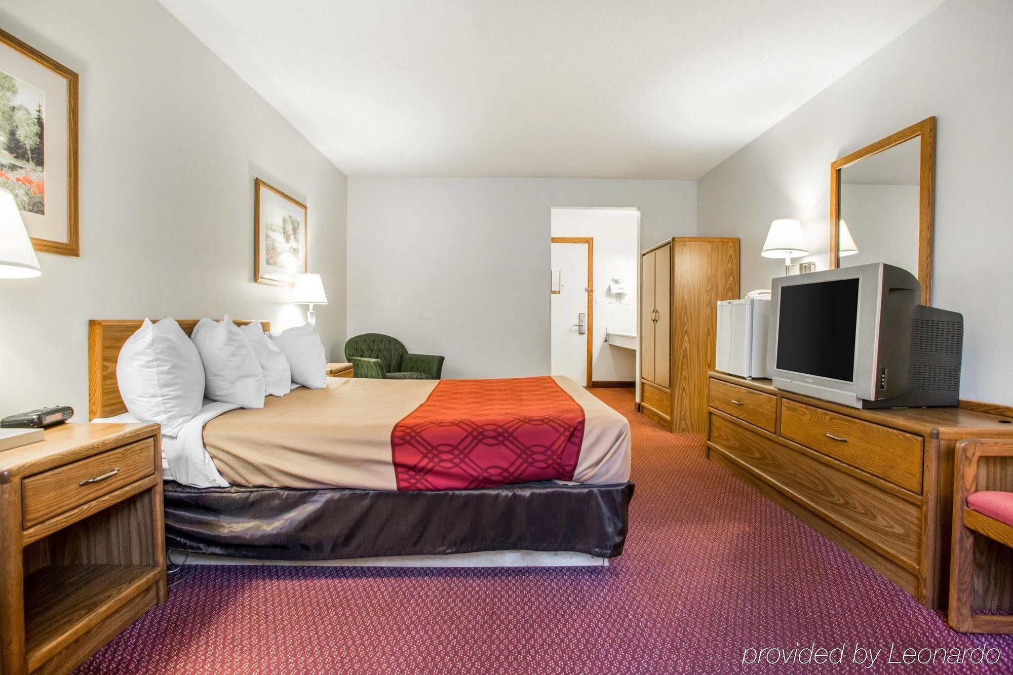 Travelodge By Wyndham Меррілл Екстер'єр фото