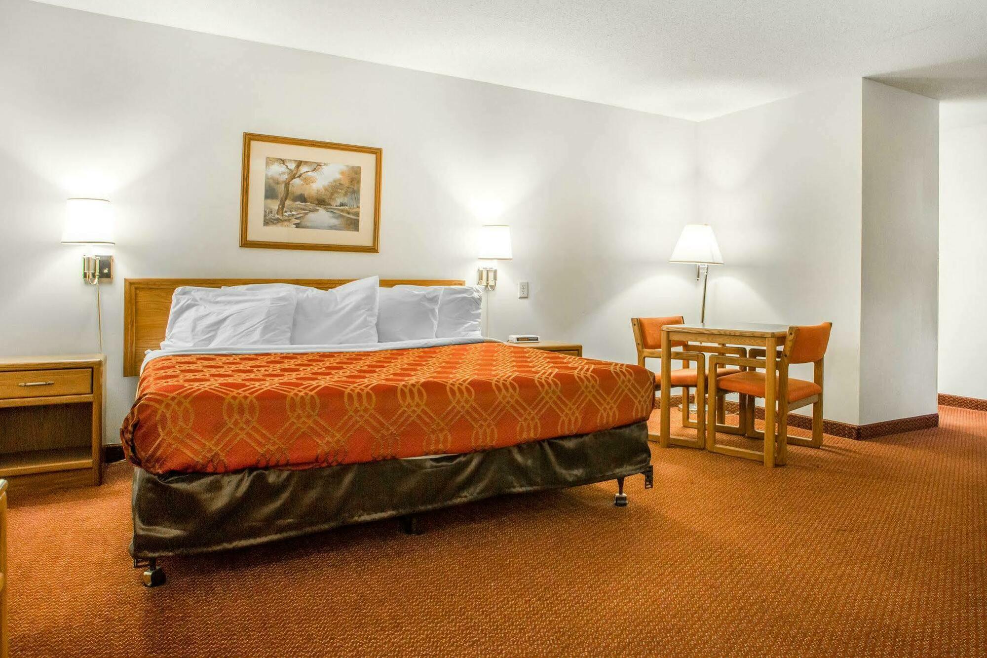 Travelodge By Wyndham Меррілл Екстер'єр фото
